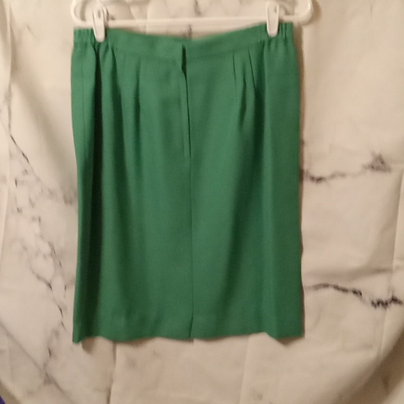 Lisa Rene 2 pc suit 10 - Picture 9 of 13